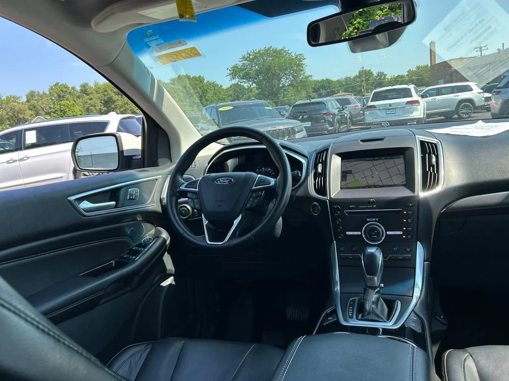 Used 2015 White Ford Titanium image 29