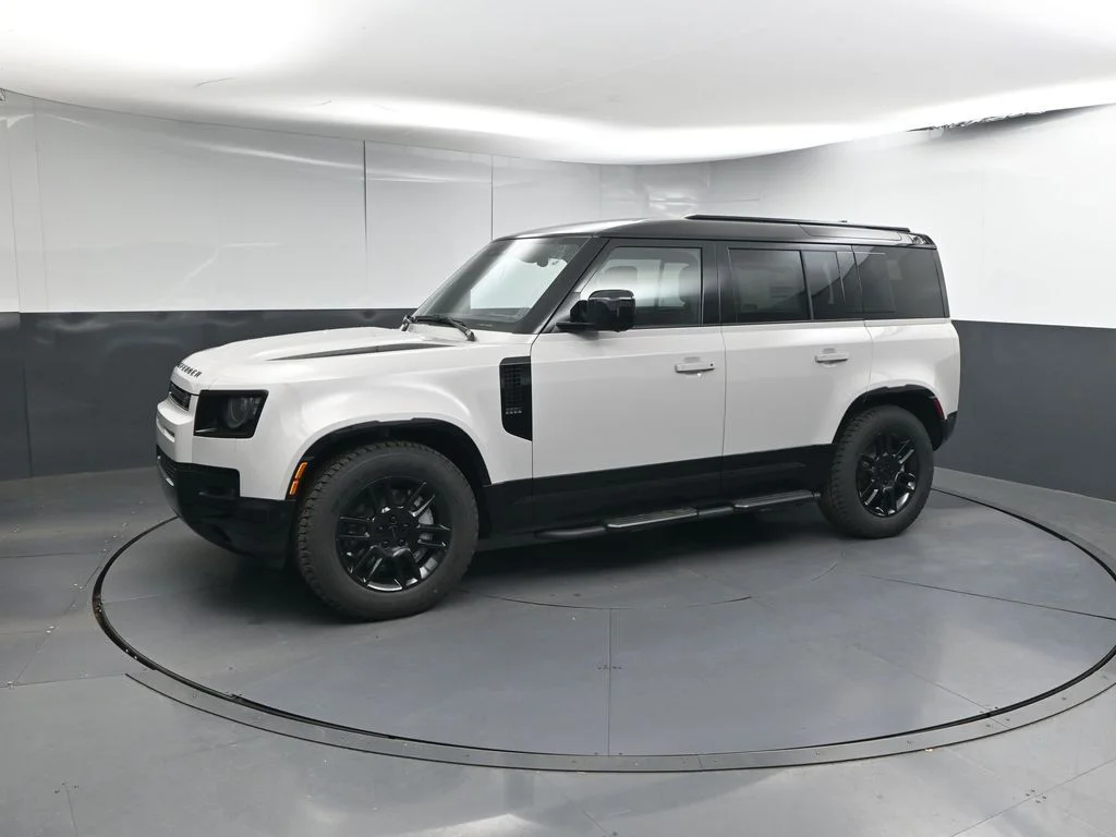 Certified Used 2026 Gray Land Rover X-Dynamic SE image 2