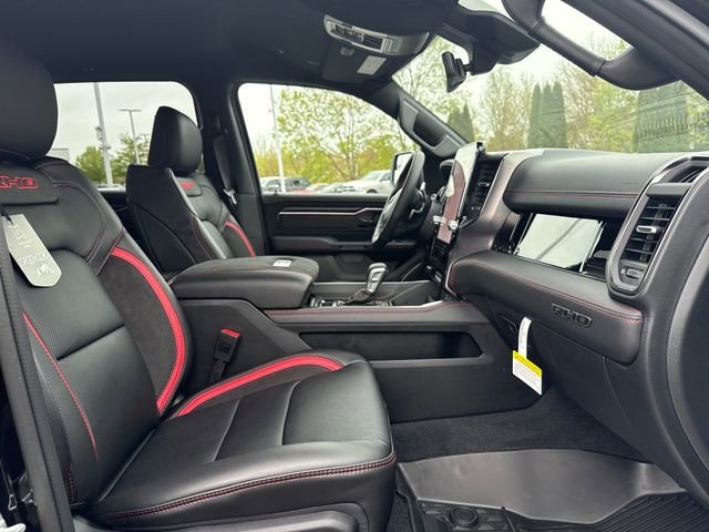New 2026 Diamond Black Crystal Pearl-Coat Exterior Paint RAM RHO image 14