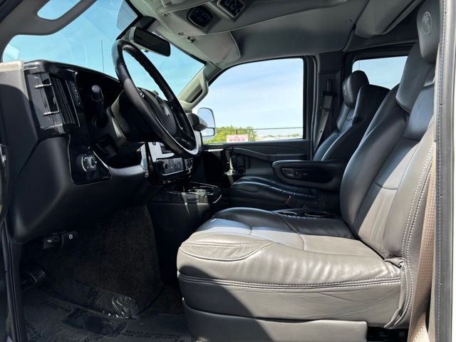 Used 2020 Summit White GMC Explorer Limited SE image 15