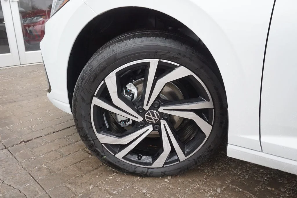 New 2026 White Volkswagen 1.5T SEL image 28