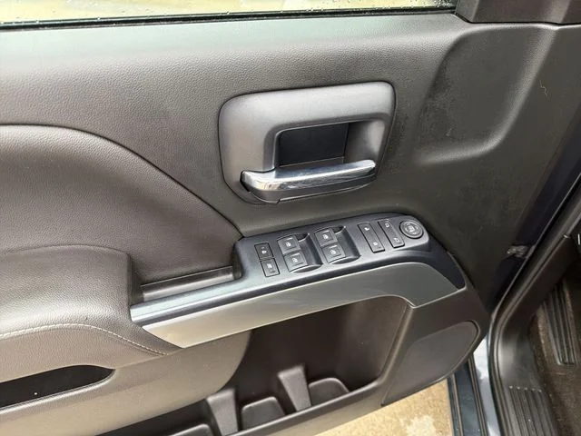 Used 2018 Gray Chevrolet LT image 15