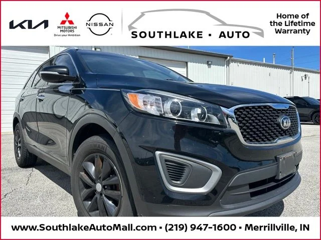 Used 2016 Black Kia LX image 1