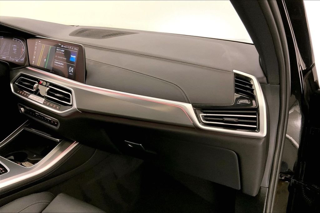 Used 2022 Black Sapphire Metallic BMW  image 23
