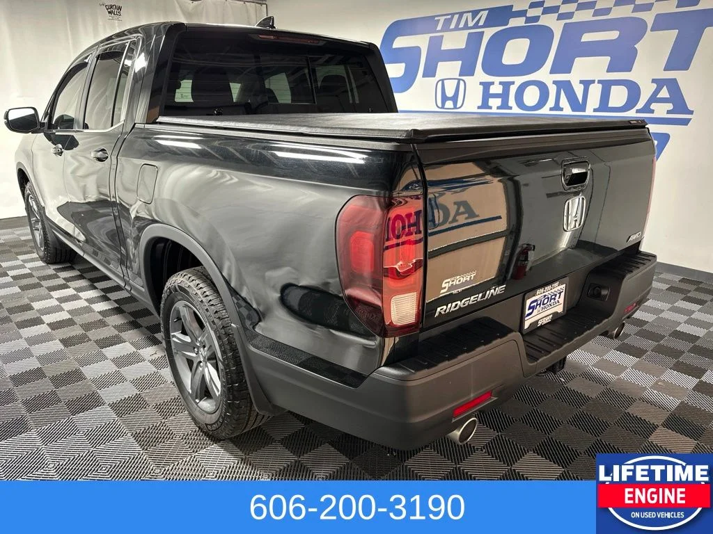 Used 2023 Black Honda RTL image 3