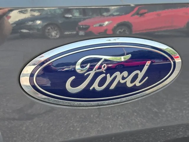 Used 2018 Gray Ford XL image 17
