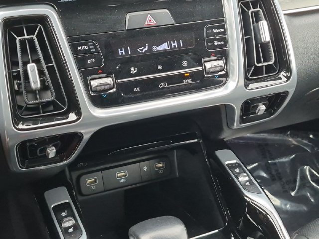 2023 Kia Sorento SX Prestige - Photo 26