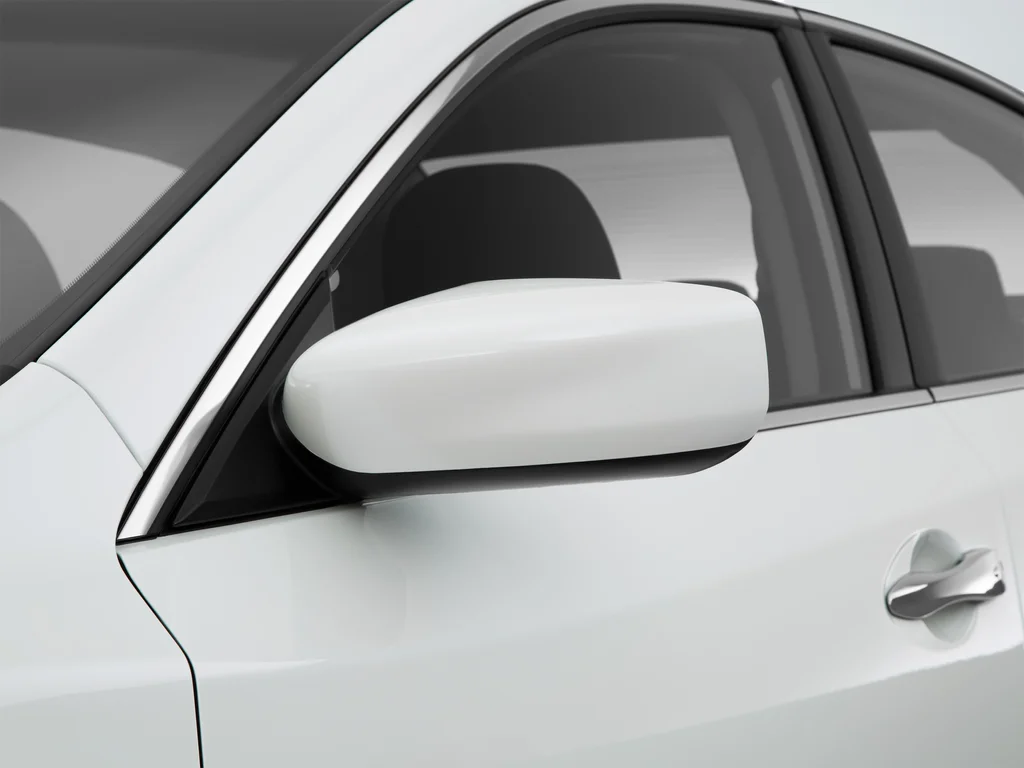Used 2015 White Nissan 2.5 S image 42
