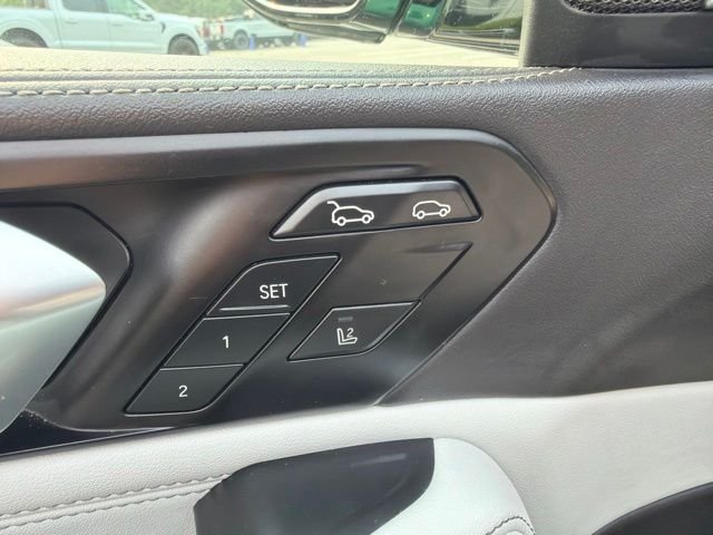 Used 2026 Green BMW M60i image 18
