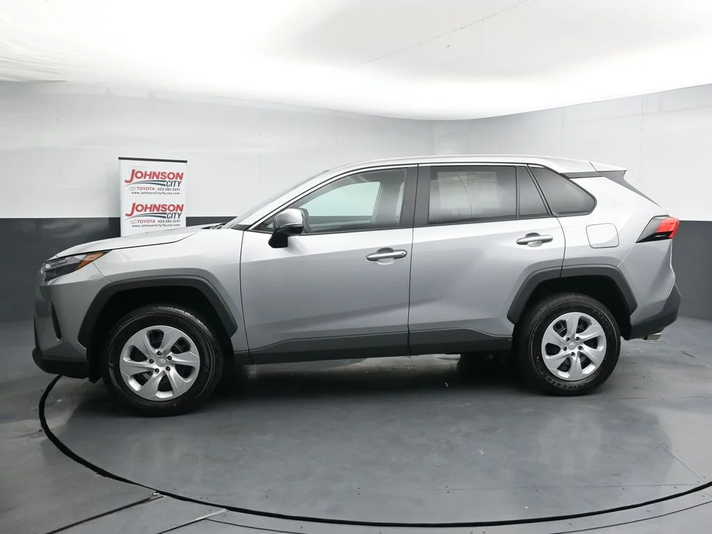 Used 2025 Silver Toyota LE image 5