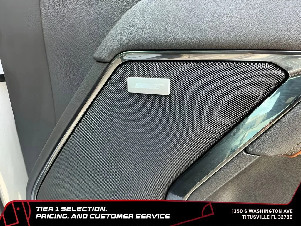 Used 2024 Sterling Metallic GMC AT4 image 17