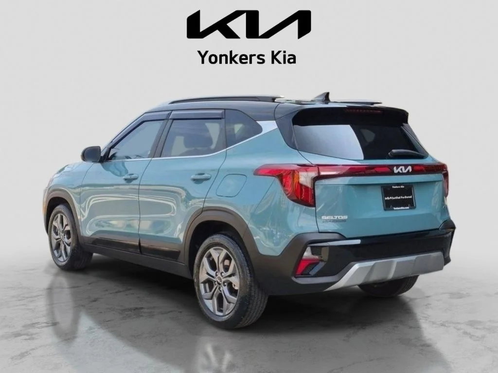 Used 2024 Blue Kia S image 9
