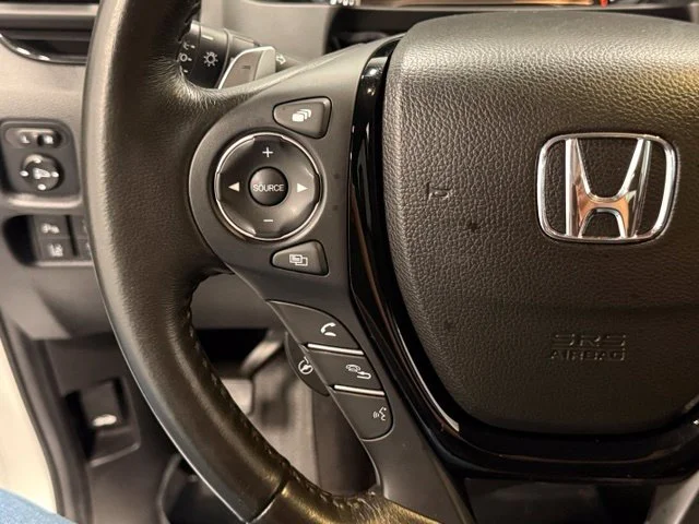 Used 2020  Honda RTL-E image 16
