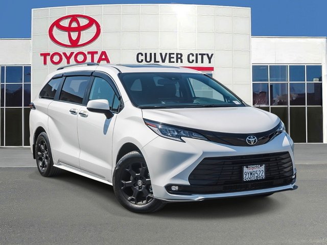 2026 Toyota Sienna Woodland Edition