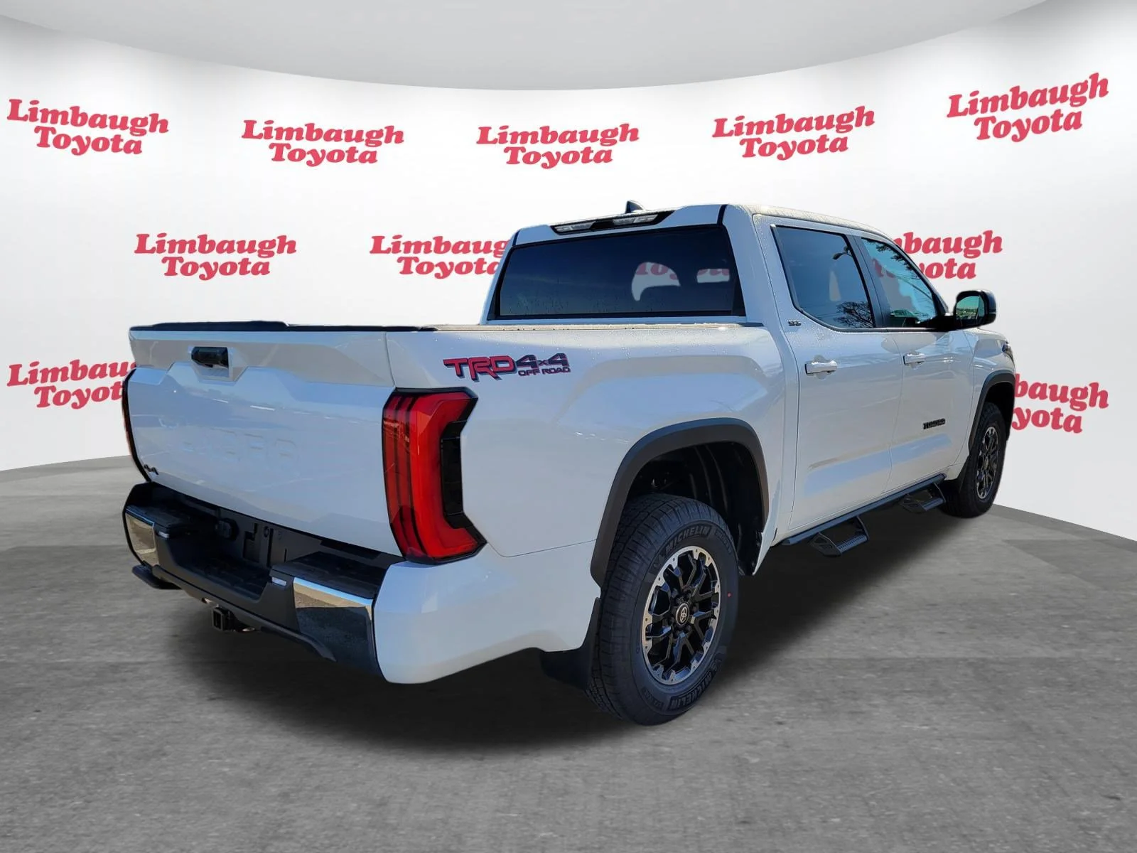 New 2026 Ice Cap Toyota SR5 image 13