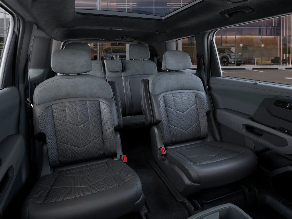 New 2027 Glacial White Pearl Kia X-Line SX-Prestige image 17