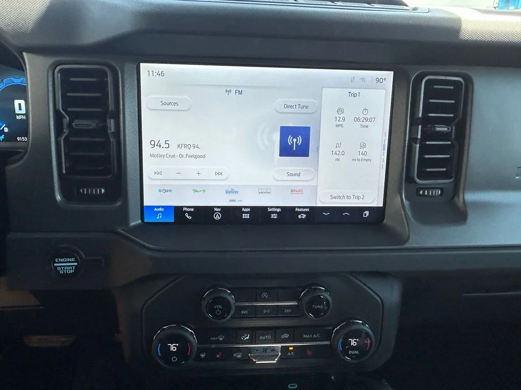 Used 2025 Gray Ford Badlands image 13