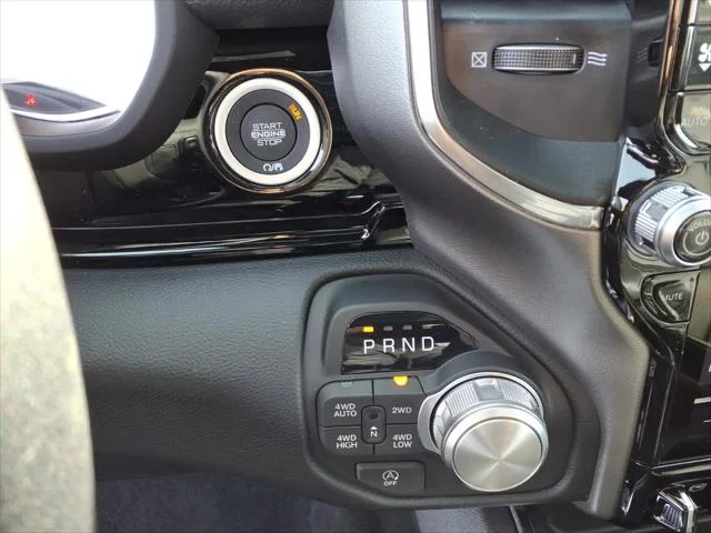 2026 RAM 1500 Laramie - Photo 9