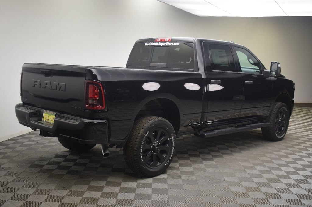 New 2026 Diamond Black Crystal Pearl-Coat Exterior Paint RAM  image 5