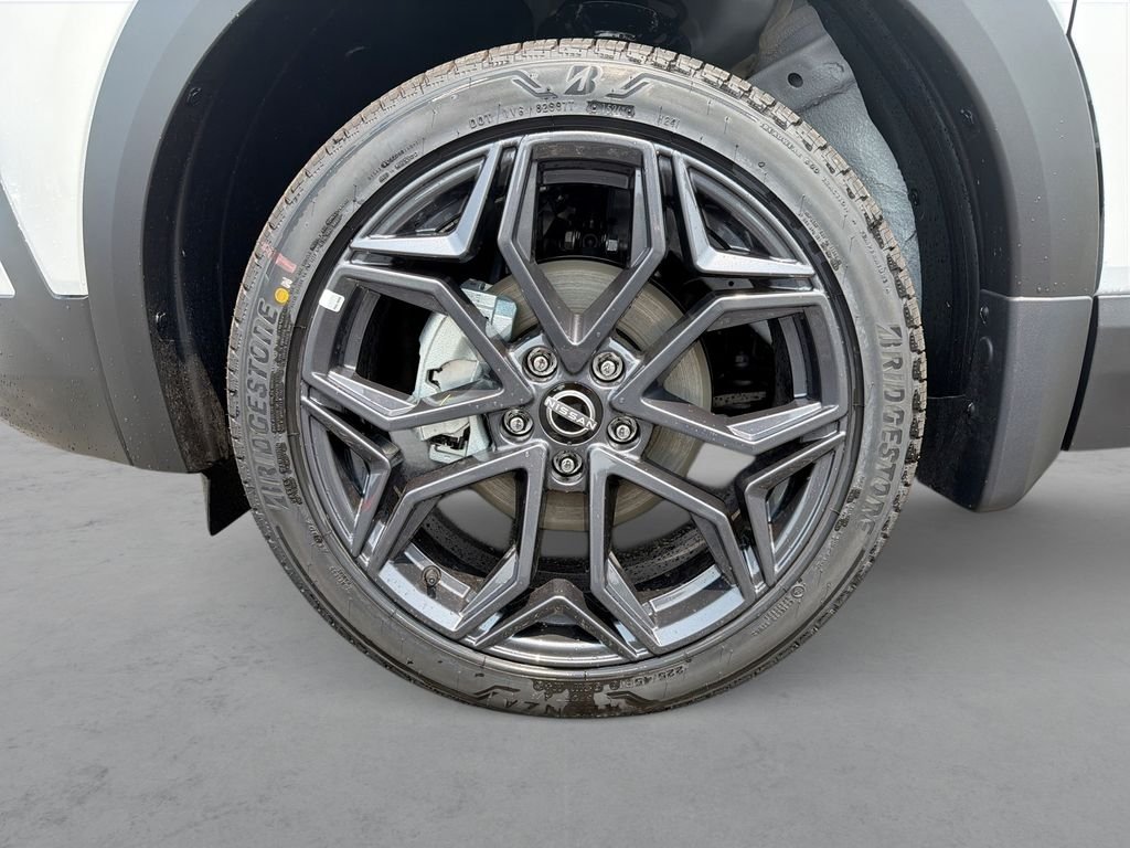 New 2026 Aspen White Nissan SR image 10