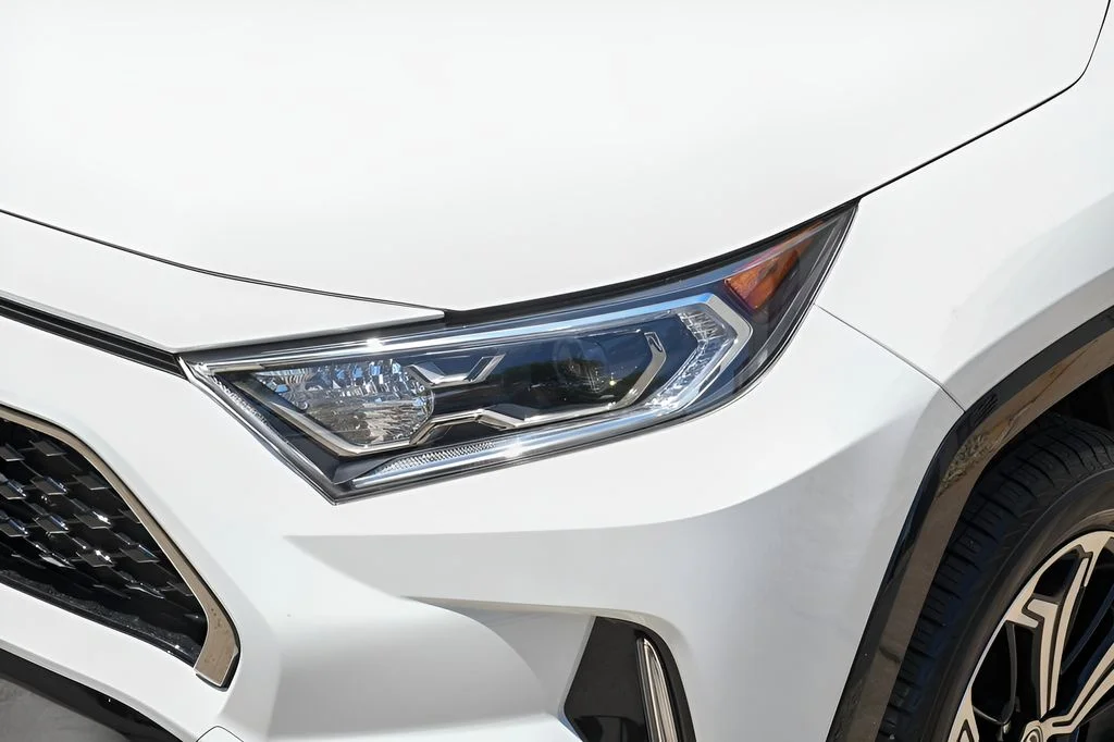 2021 Toyota RAV4 XSE - Photo 12
