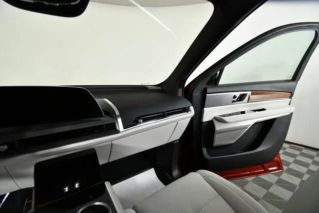 2026 Cadillac VISTIQ Luxury - Photo 13