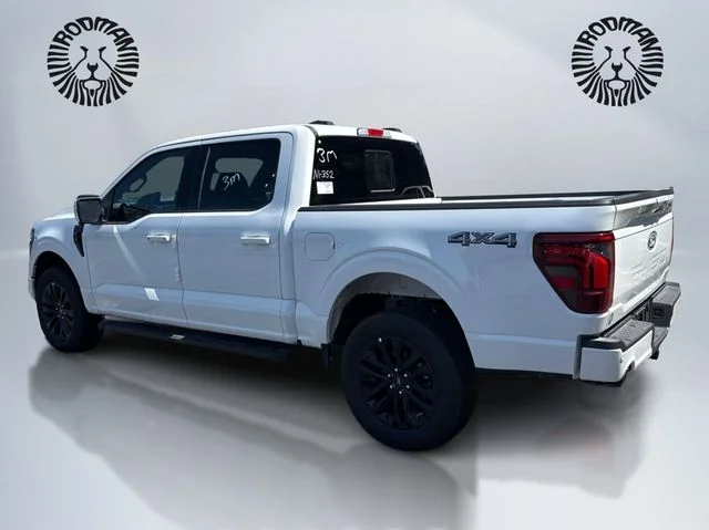 New 2026 Oxford White Ford Lariat® image 9