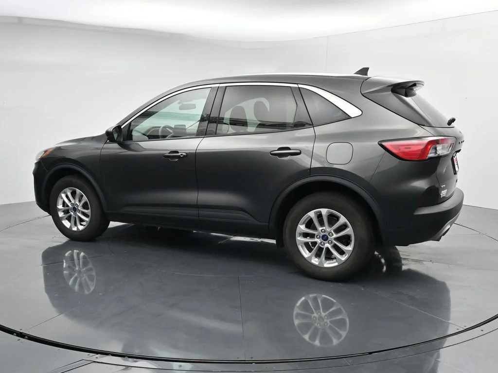 Used 2020 Gray Ford SE image 5