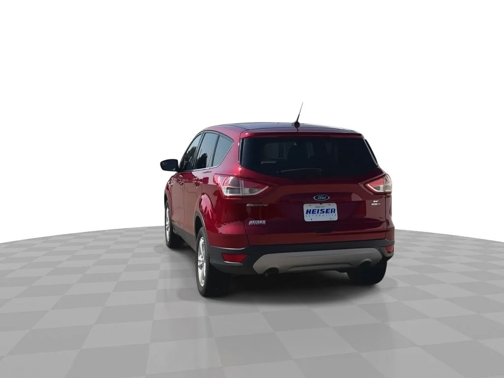 Used 2016 Red Ford SE image 7