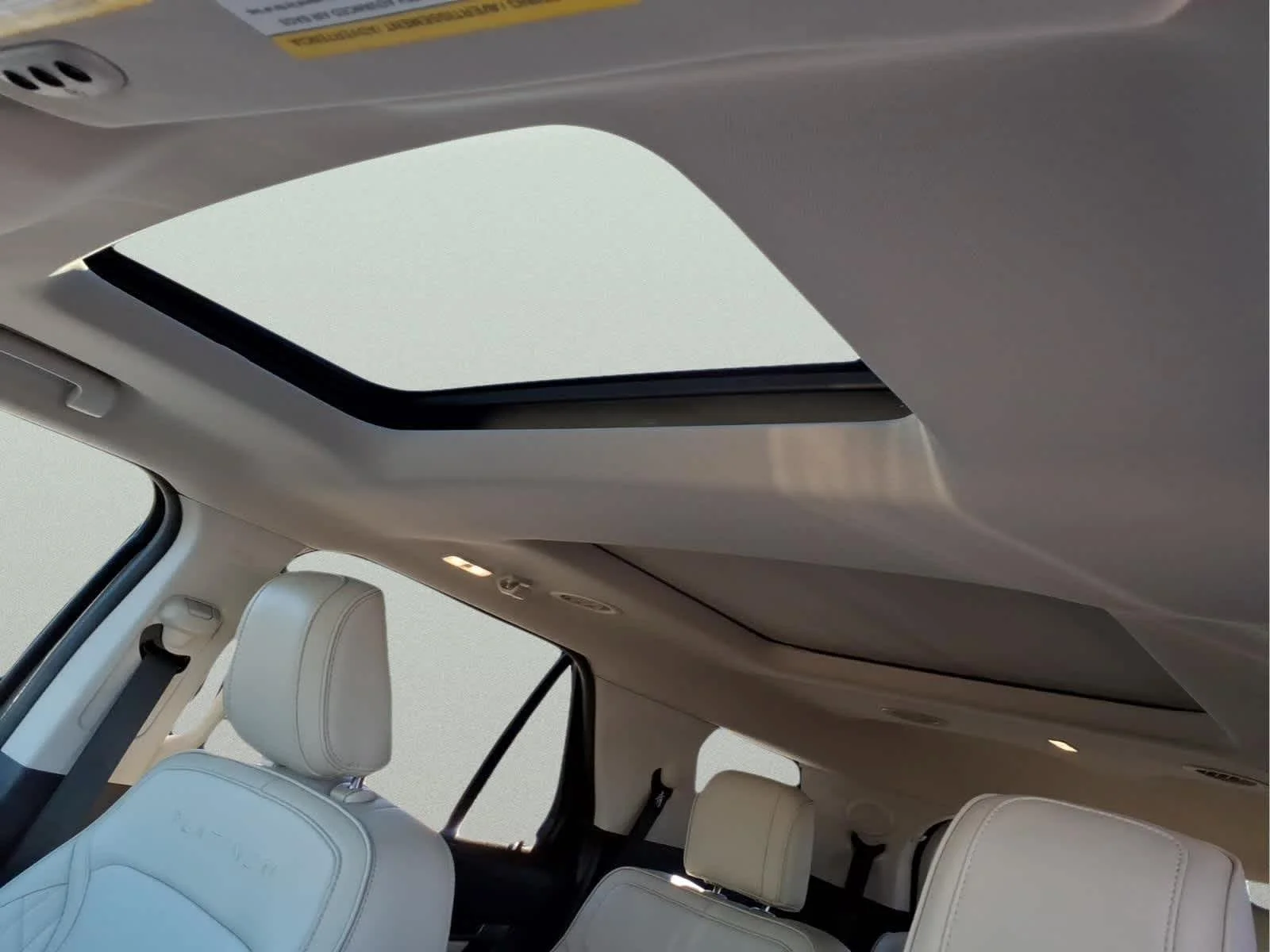Used 2018 Magnetic Ford Platinum image 17