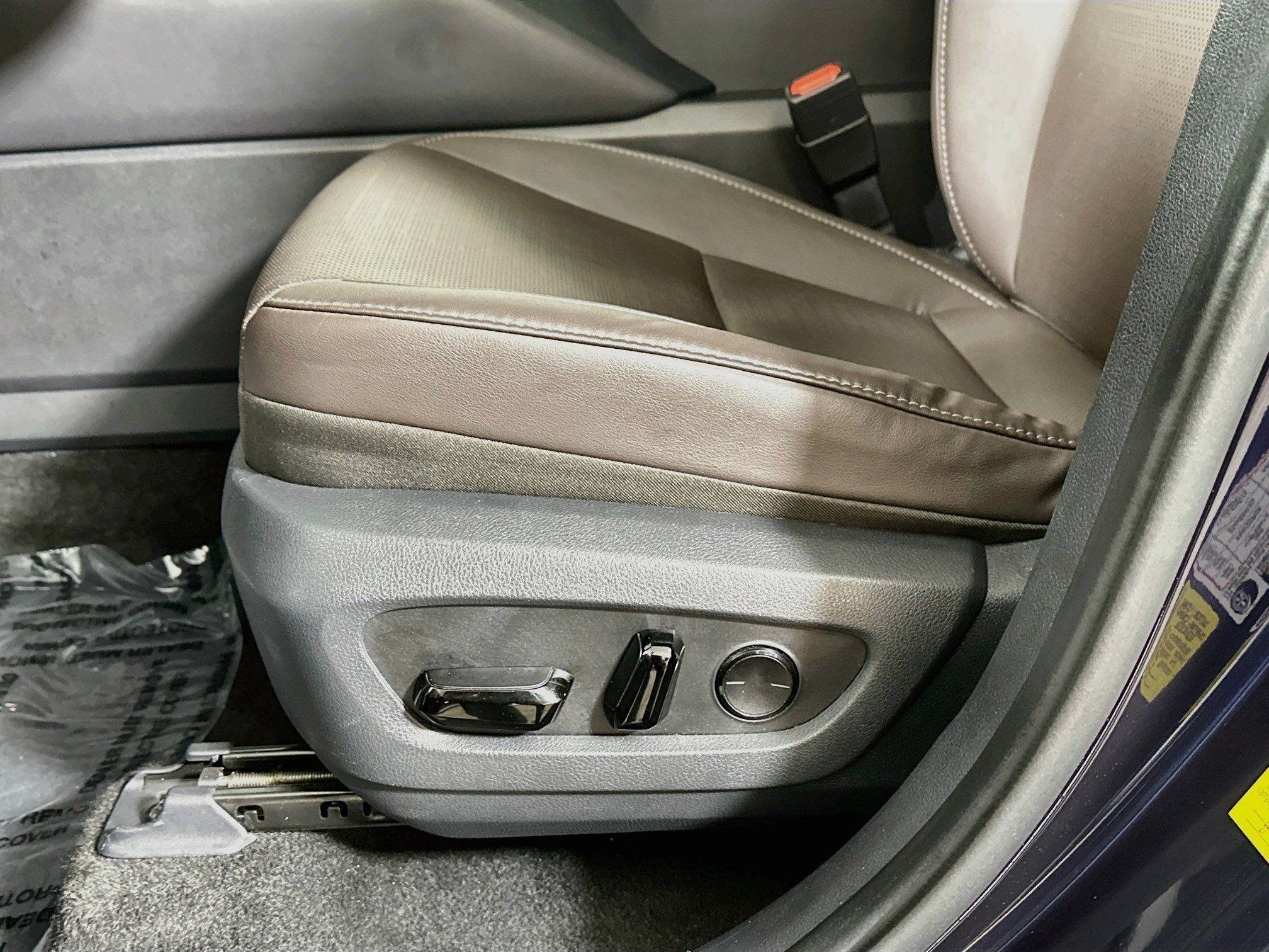 Certified Used 2024 Mica Lexus 350 Premium image 19
