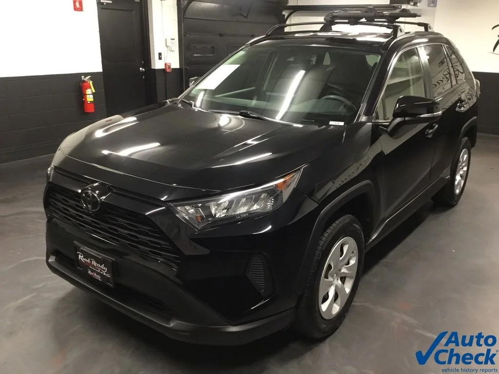 Used 2019 Black Toyota LE image 6