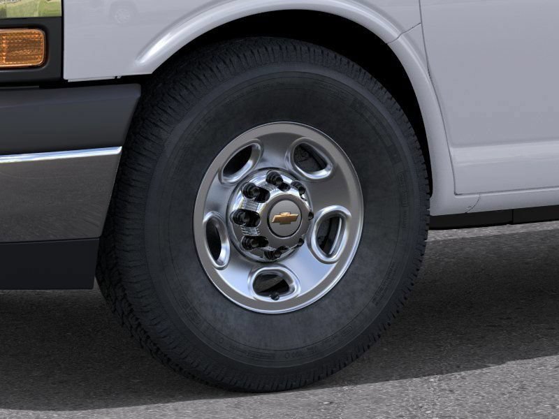 2026 Chevrolet Express Cargo Work Van - Photo 10