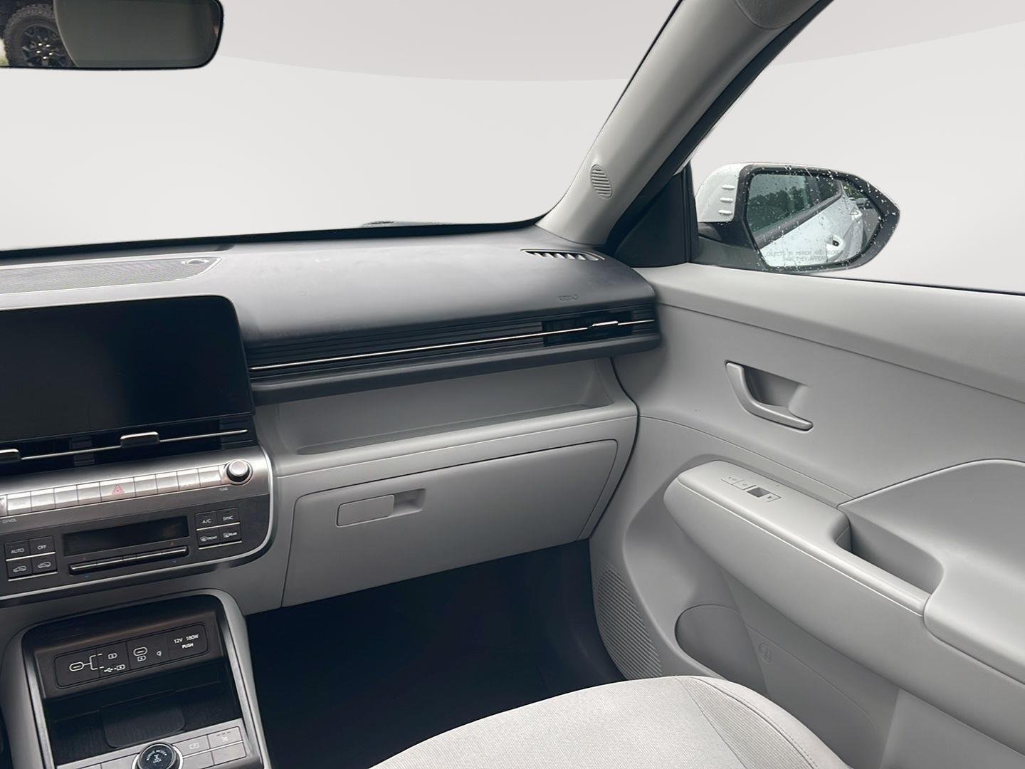 2024 Hyundai Kona SEL - Photo 18