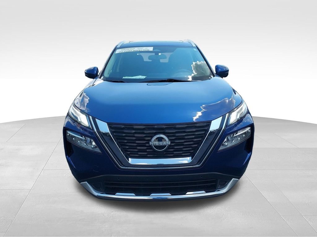 Used 2023 Blue Nissan Platinum image 8
