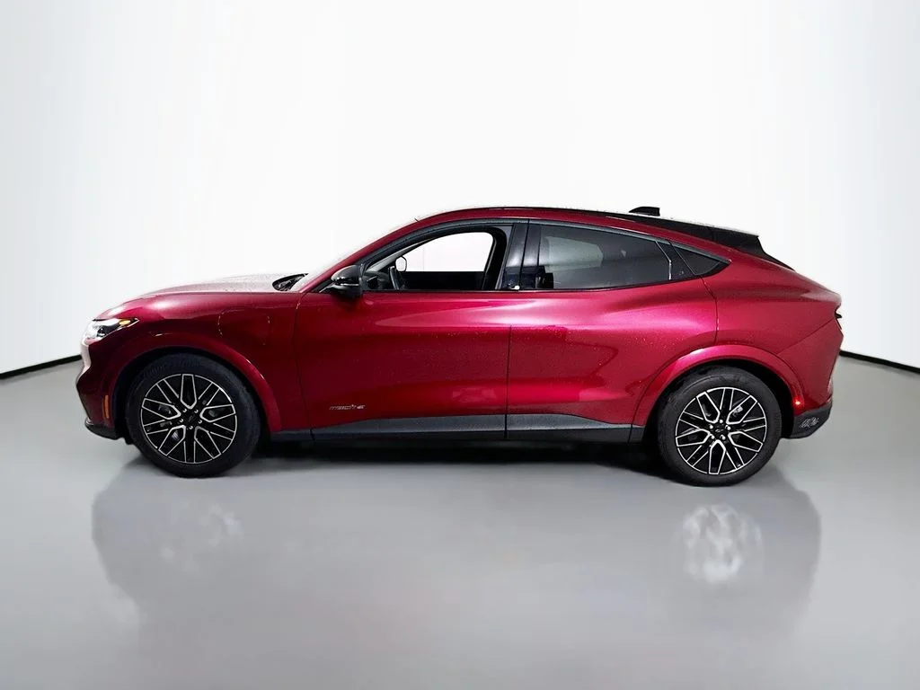 Used 2025 Molten Magenta Metallic Tinted Clearcoat Ford Premium image 11