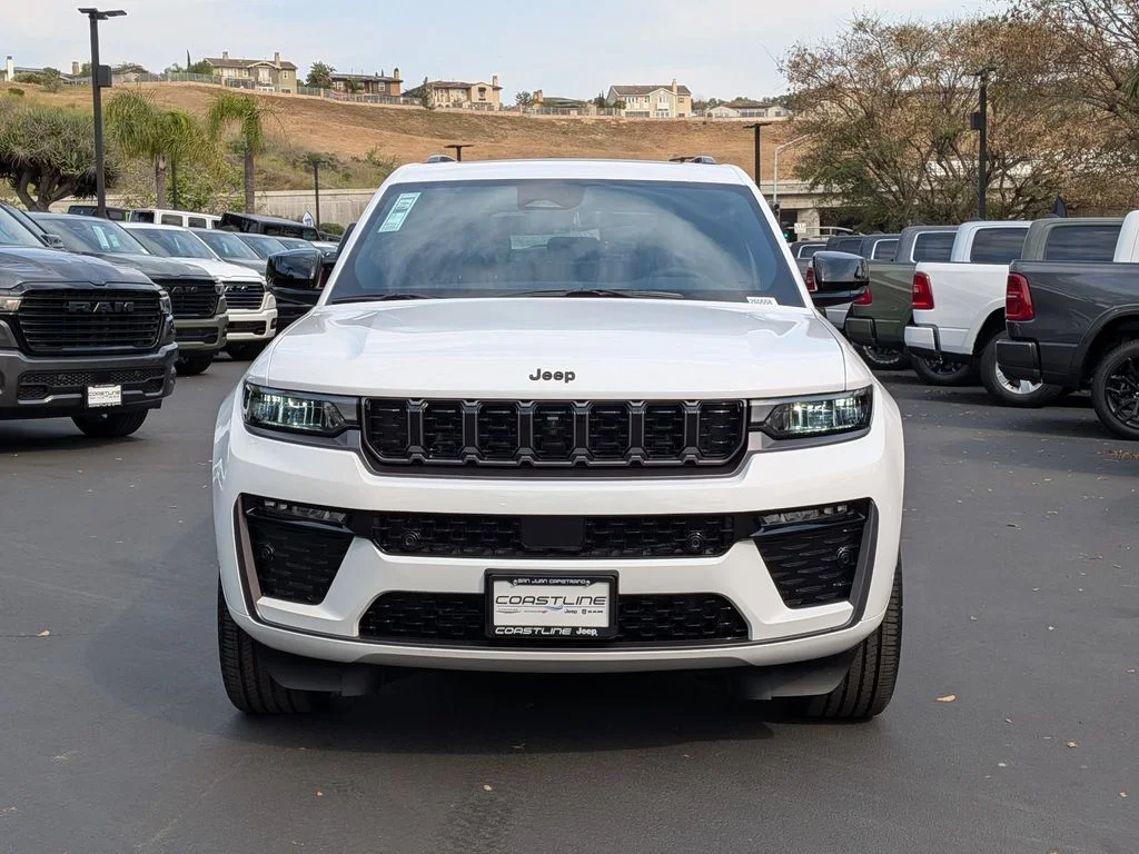 New 2026 Bright White Clearcoat Jeep Limited Reserve image 2