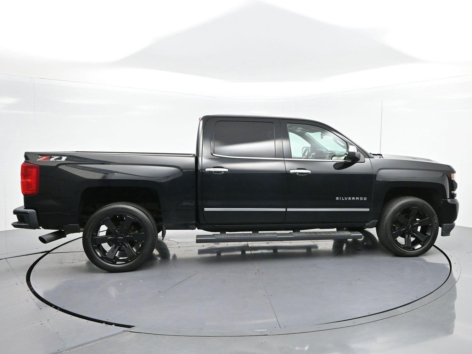 Used 2018 BLACK Chevrolet LTZ image 8