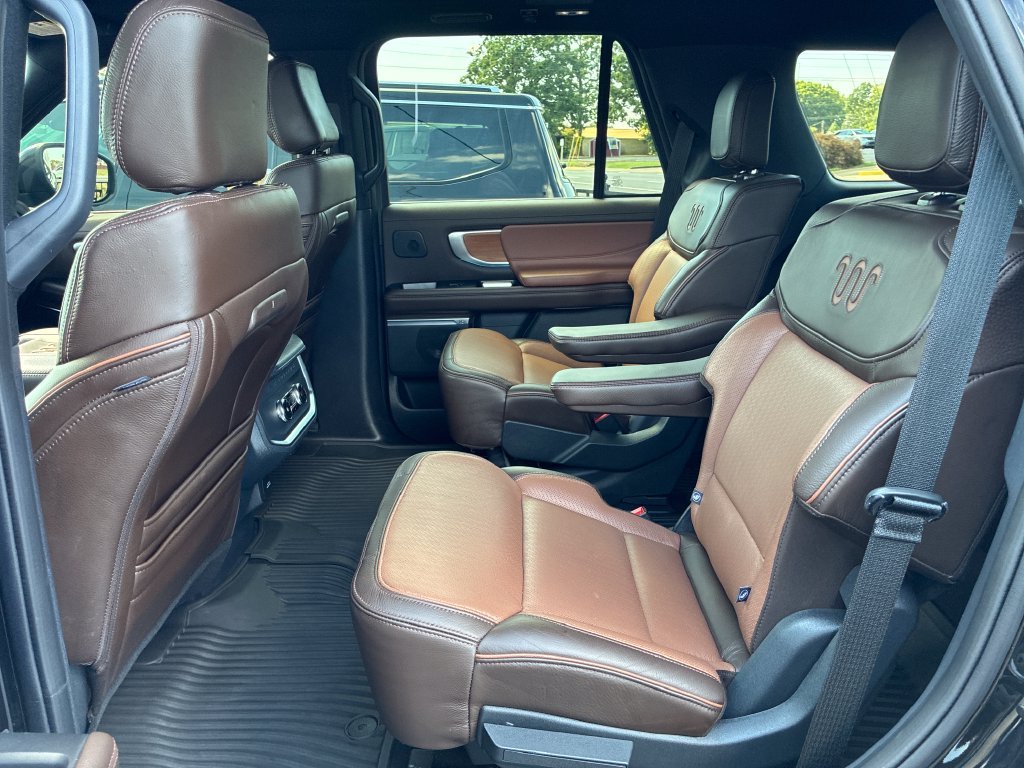 Used 2025 Black Ford King Ranch image 17