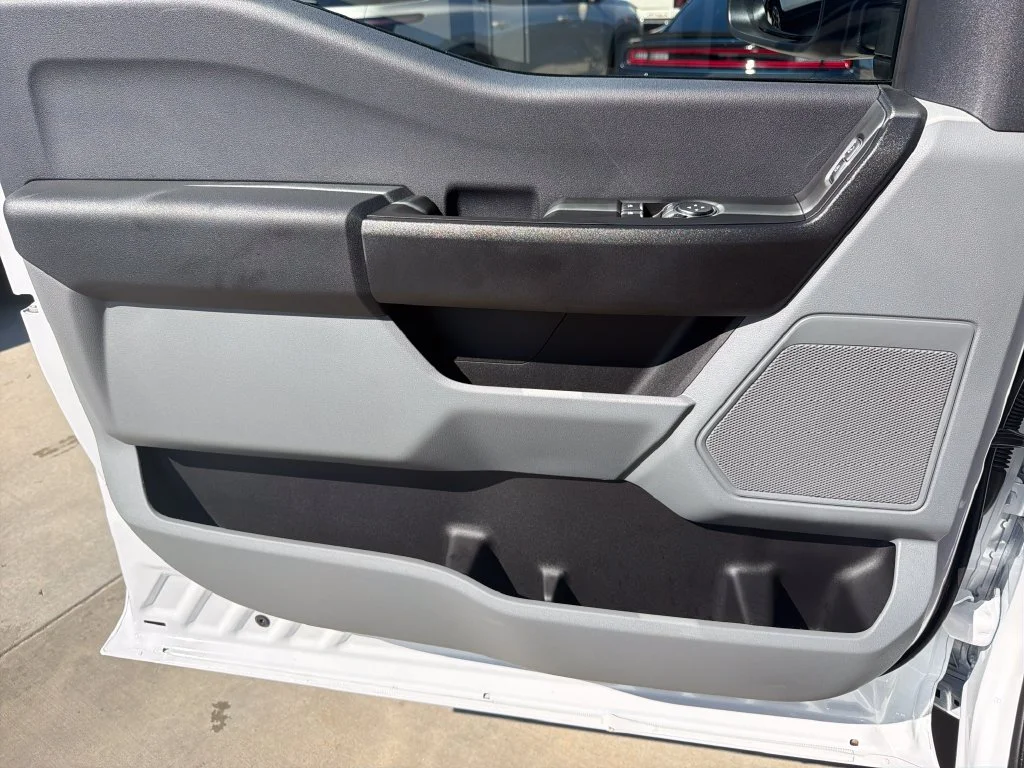 New 2026 Oxford White Ford F-550® XL image 13