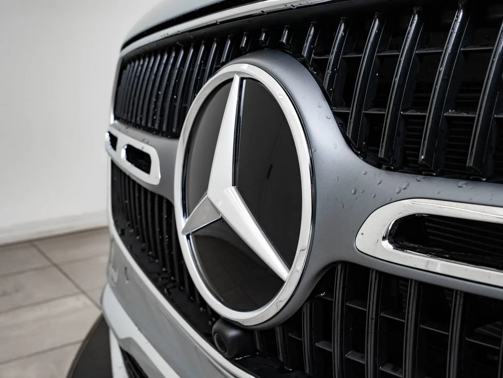 New 2026 Cirrus Silver Metallic Mercedes-Benz GLC 300 image 3