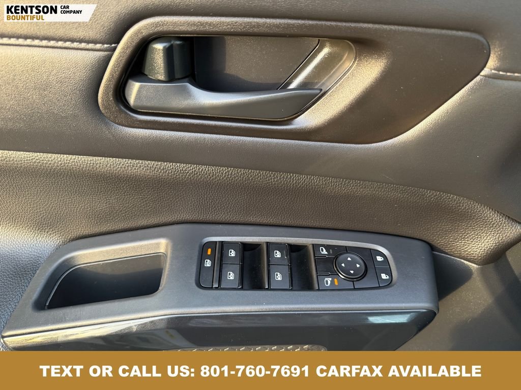 2024 Nissan Pathfinder S - Photo 17