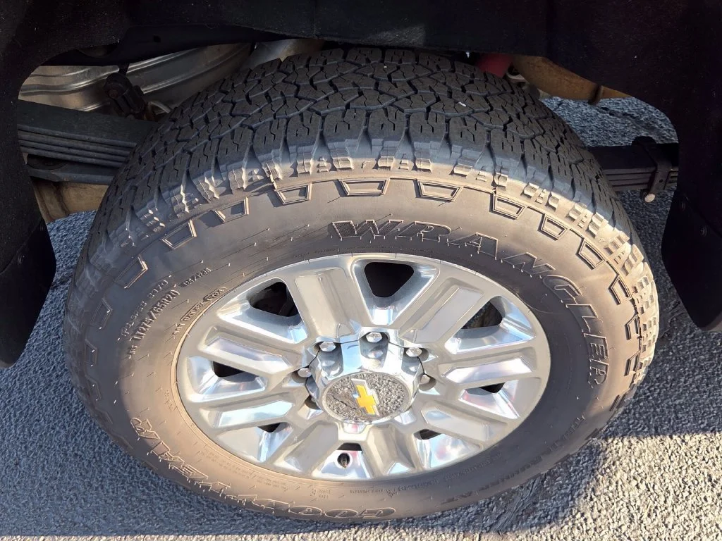 Used 2025 Radiant Red Tintcoat Chevrolet High Country image 19