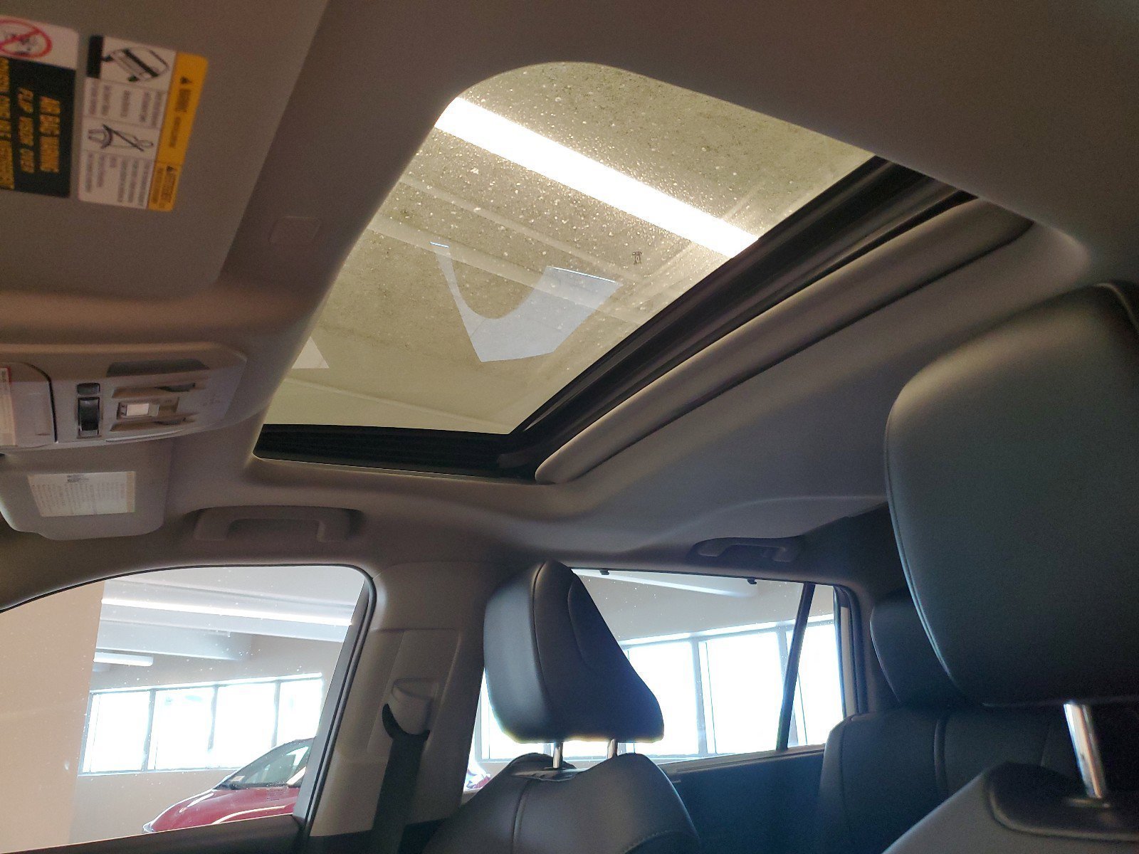 Used 2021 Blizzard Pearl Toyota Hybrid XLE image 33