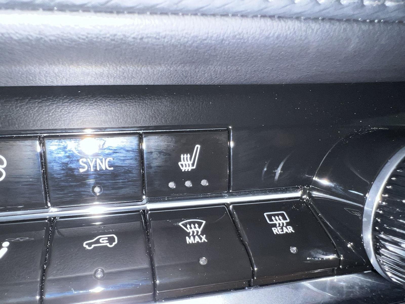 New 2026 Mosaic Black Metallic Chevrolet LT image 30