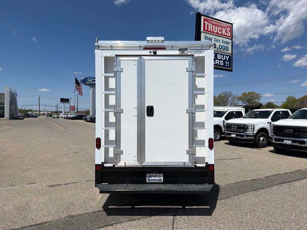 New 2026 Oxford White Ford Cutaway image 6