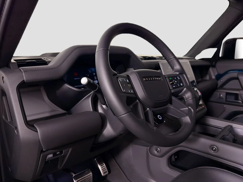 New 2026 Sargasso Blue Land Rover  OCTA image 9