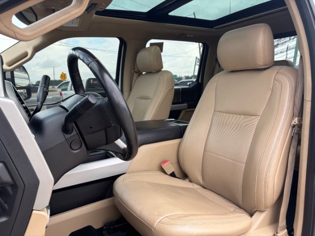 Used 2019 White Ford LARIAT image 11