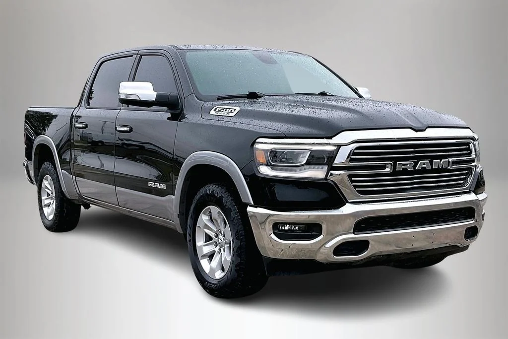 2019 RAM 1500 Laramie 4x4 Crew Cab 5'7's photo
