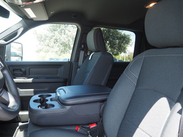 Used 2025 Granite Crystal Metallic Clearcoat Ram Tradesman image 12